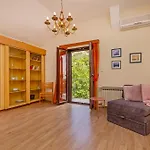 דירה Macan