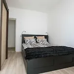Macan דירה *
